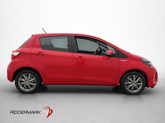 Toyota Yaris 4 of 26