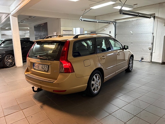 Volvo V50 5 of 18