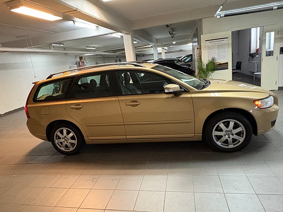 Volvo V50 7 of 18