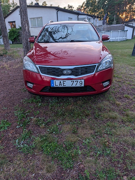 Kia Ceed 3 of 5