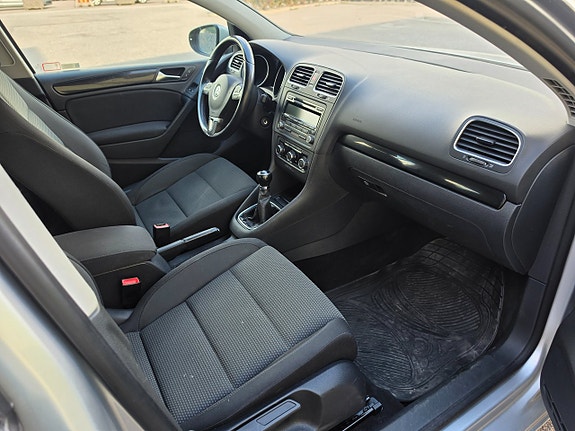 Volkswagen Golf VI 19 of 19