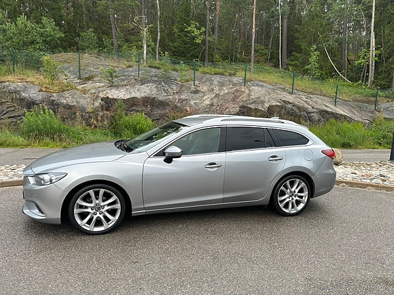 Mazda 6 3 of 5