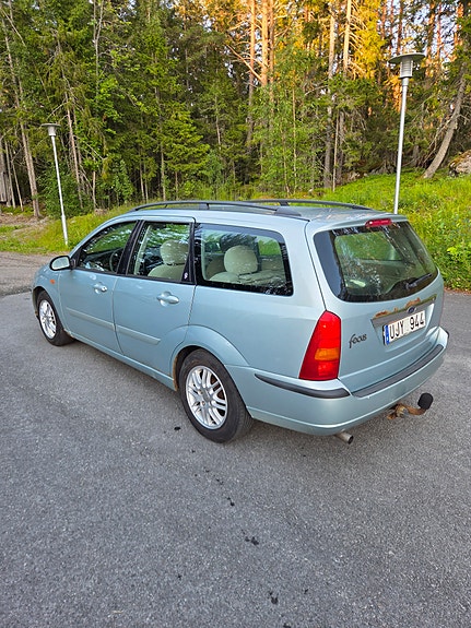 Ford Focus 5 of 5