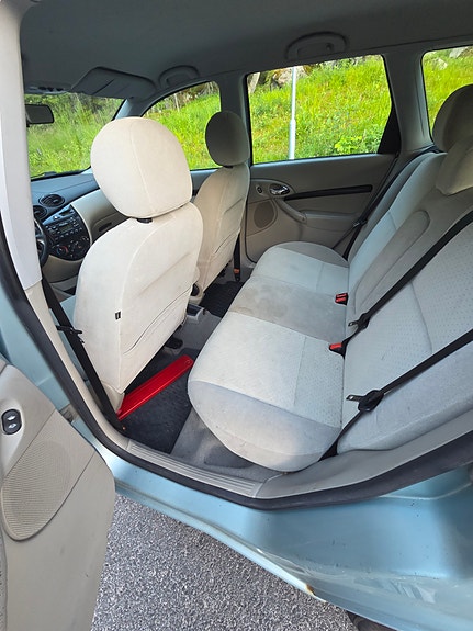 Ford Focus 11 of 16