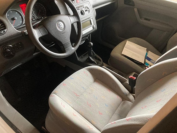 Volkswagen Caddy Maxi 10 of 12