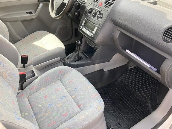 Volkswagen Caddy Maxi 5 of 5
