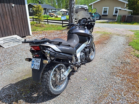 Aprilia Caponord ETV 1000 4 of 5