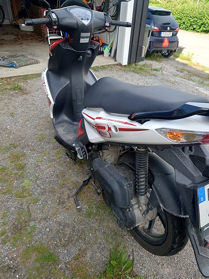 Kymco Super 8 2 of 4