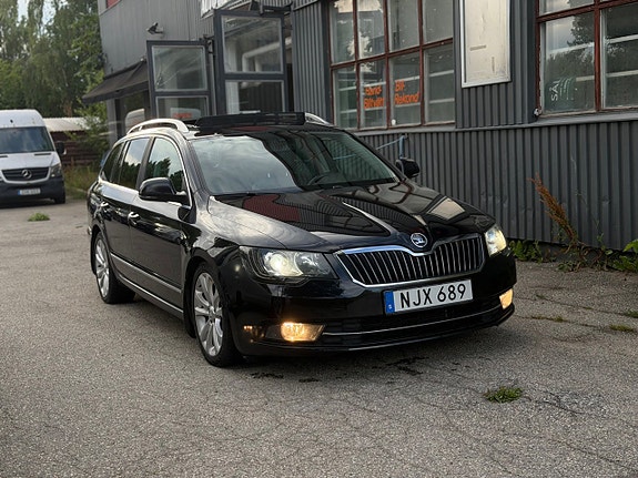 Skoda Superb 3 of 5