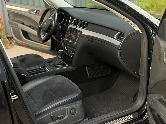 Skoda Superb 8 of 11