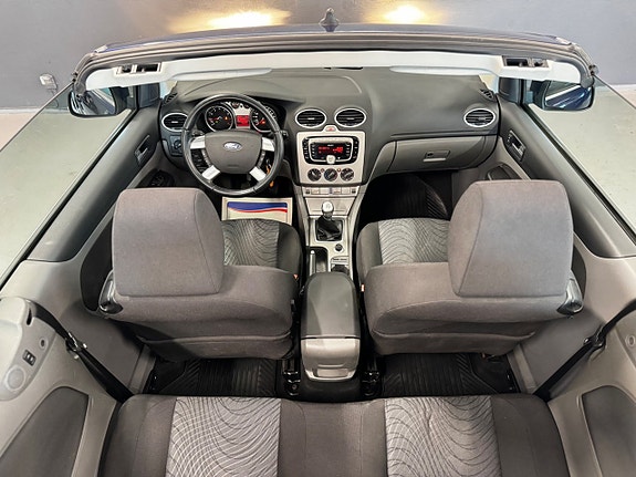 Ford Focus CC 24 of 30