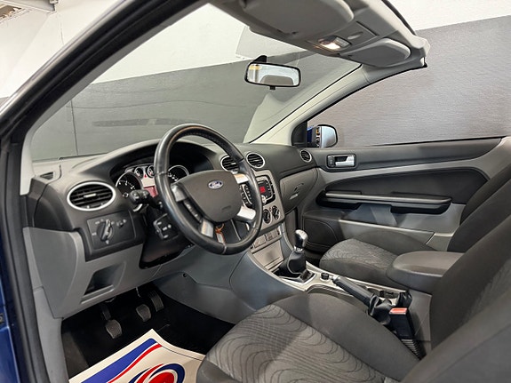 Ford Focus CC 19 of 30