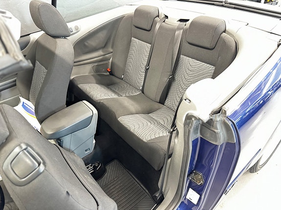 Ford Focus CC 18 of 30