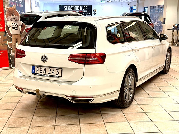 Volkswagen Passat 3 of 5