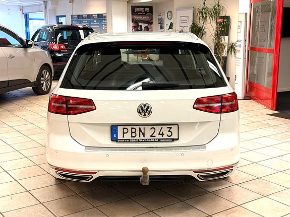 Volkswagen Passat 4 of 5