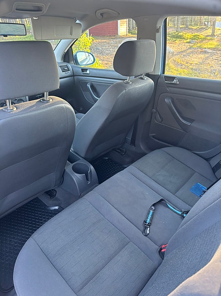 Volkswagen Golf V 7 of 12