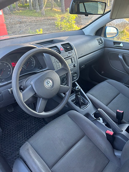 Volkswagen Golf V 6 of 12