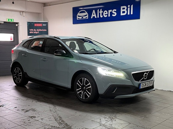 Volvo V40 Cross Country 6 of 15