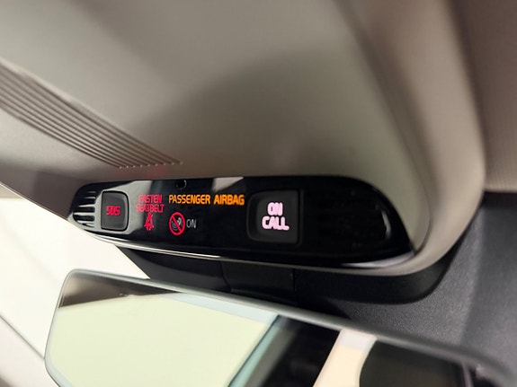 Volvo V40 Cross Country 13 of 15