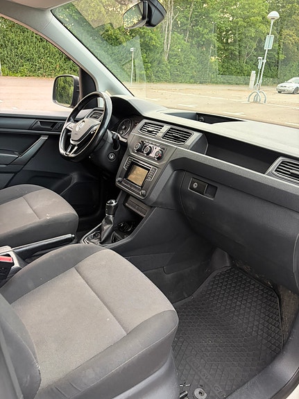 Volkswagen Caddy 12 of 15