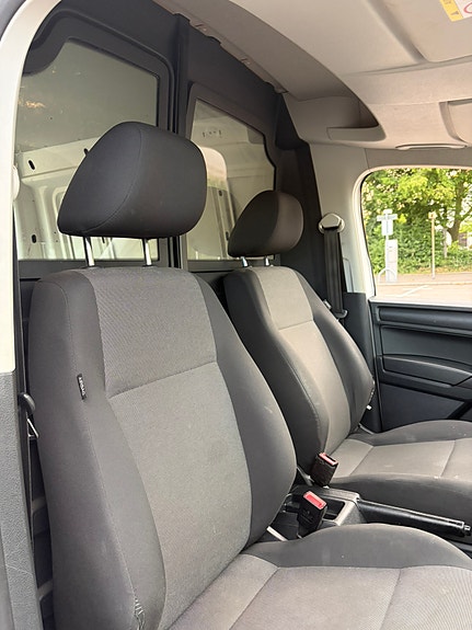 Volkswagen Caddy 13 of 15