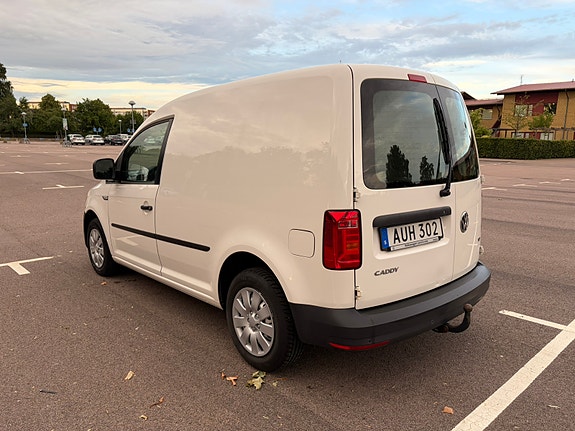 Volkswagen Caddy 4 of 5