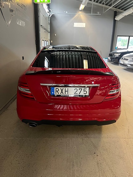 Mercedes-Benz C250 5 of 5