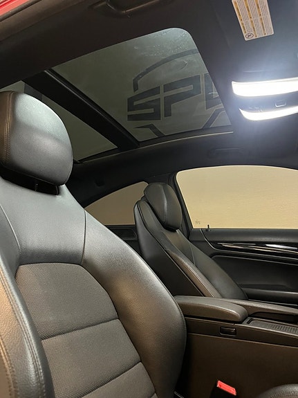 Mercedes-Benz C250 8 of 11