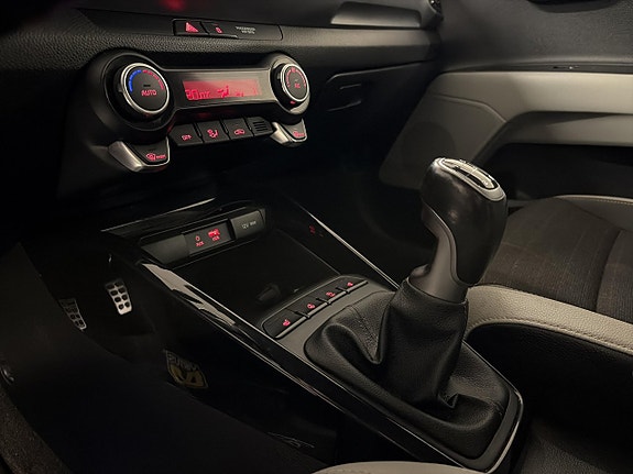 Kia Stonic 14 of 15