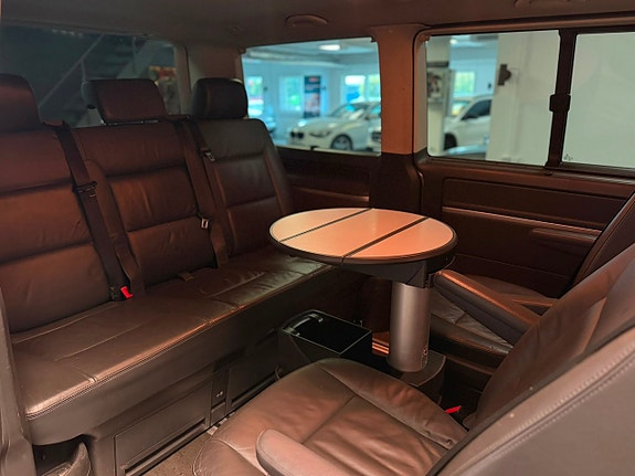 Volkswagen Multivan 17 of 28
