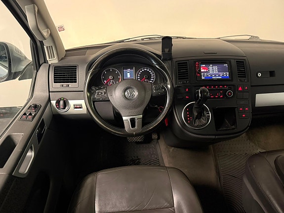 Volkswagen Multivan 19 of 28