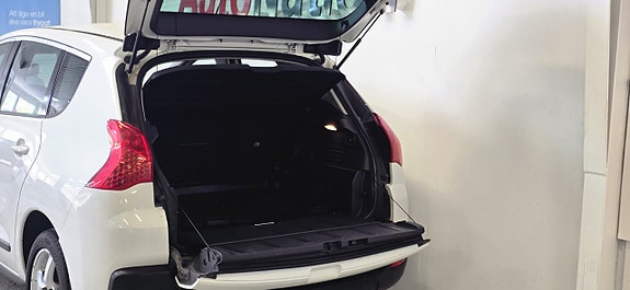 Peugeot 3008 4 of 5
