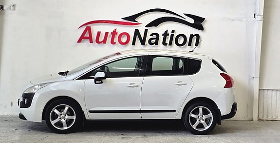 Peugeot 3008 2 of 5