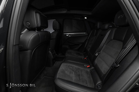 Porsche Macan GTS 9 of 16