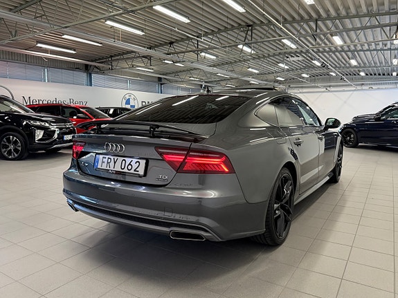 Audi A7 10 of 17