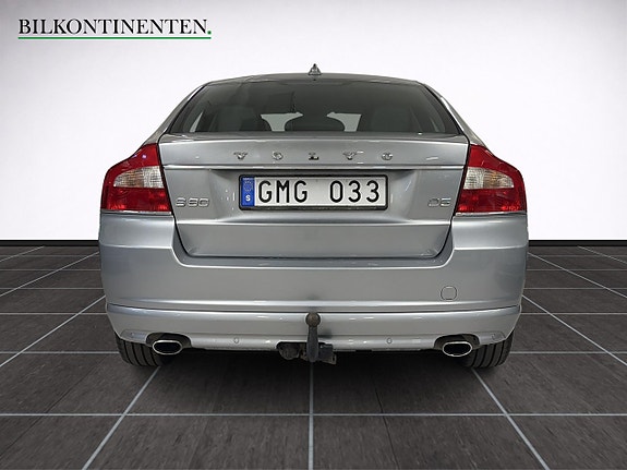 Volvo S80 8 of 16