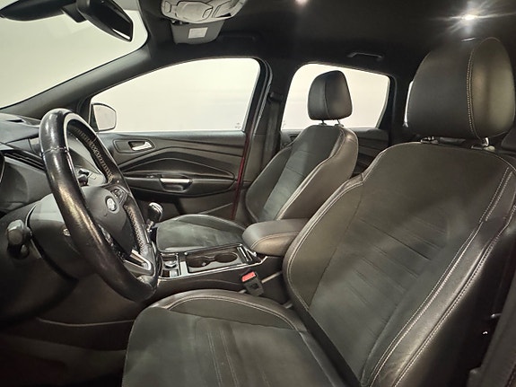 Ford Kuga 8 of 11