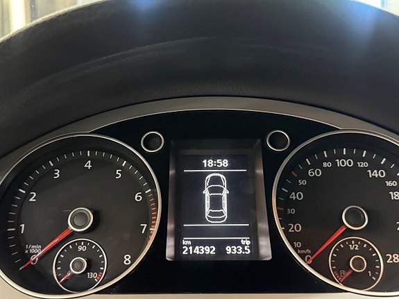 Volkswagen Passat CC 9 of 9