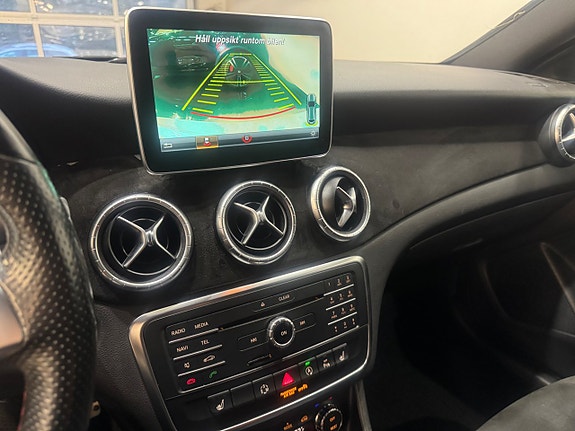 Mercedes-Benz CLA220 7 of 10
