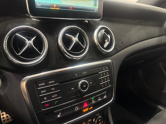 Mercedes-Benz CLA220 8 of 10