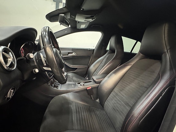 Mercedes-Benz CLA220 10 of 10