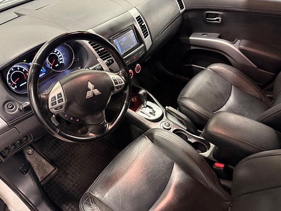 Mitsubishi Outlander 21 of 25
