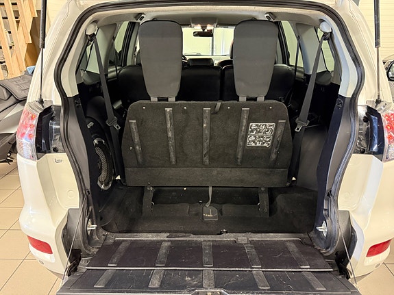 Mitsubishi Outlander 24 of 25