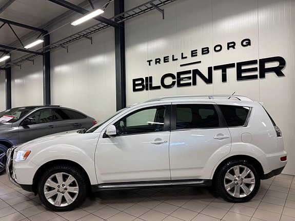 Mitsubishi Outlander 2 of 25