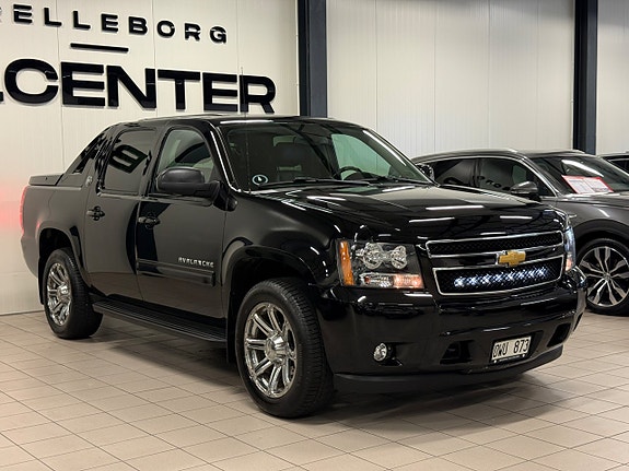 Chevrolet Avalanche 4 of 5