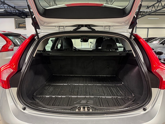Volvo V60 Cross Country 18 of 21