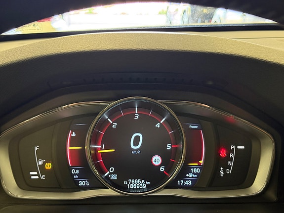 Volvo V60 Cross Country 19 of 21