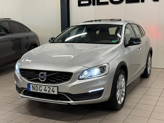 Volvo V60 Cross Country 6 of 21