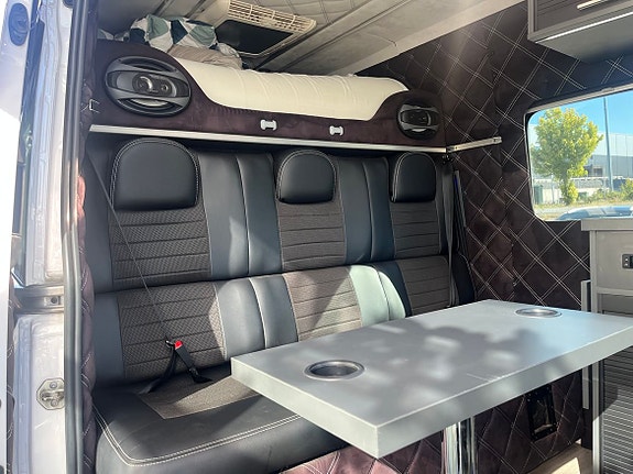 Volkswagen Crafter 35 8 of 24