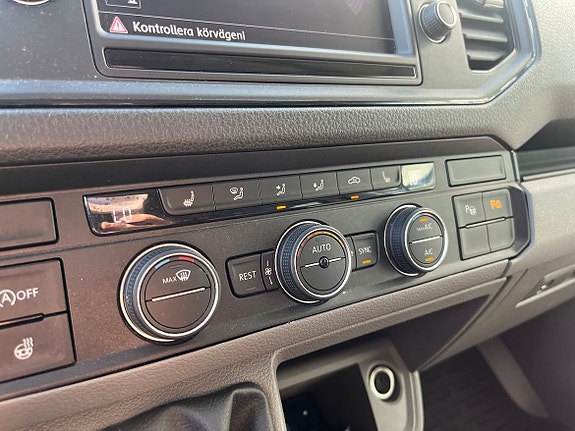 Volkswagen Crafter 35 17 of 24